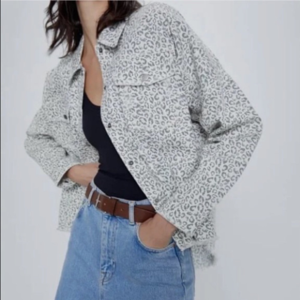 Zara Leopard Print Overshirt Jacket